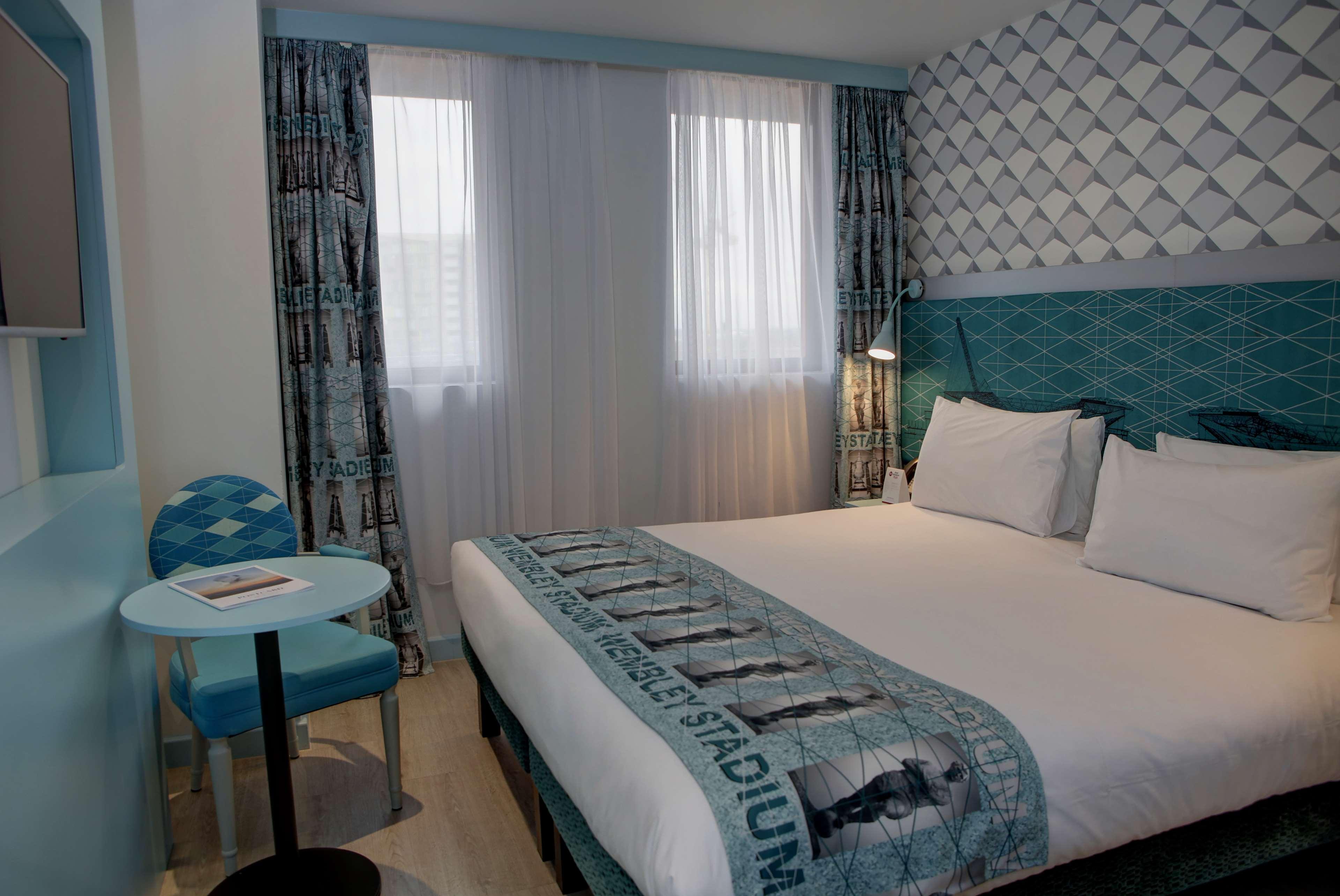 Best Western Plus London Wembley Hotel Экстерьер фото