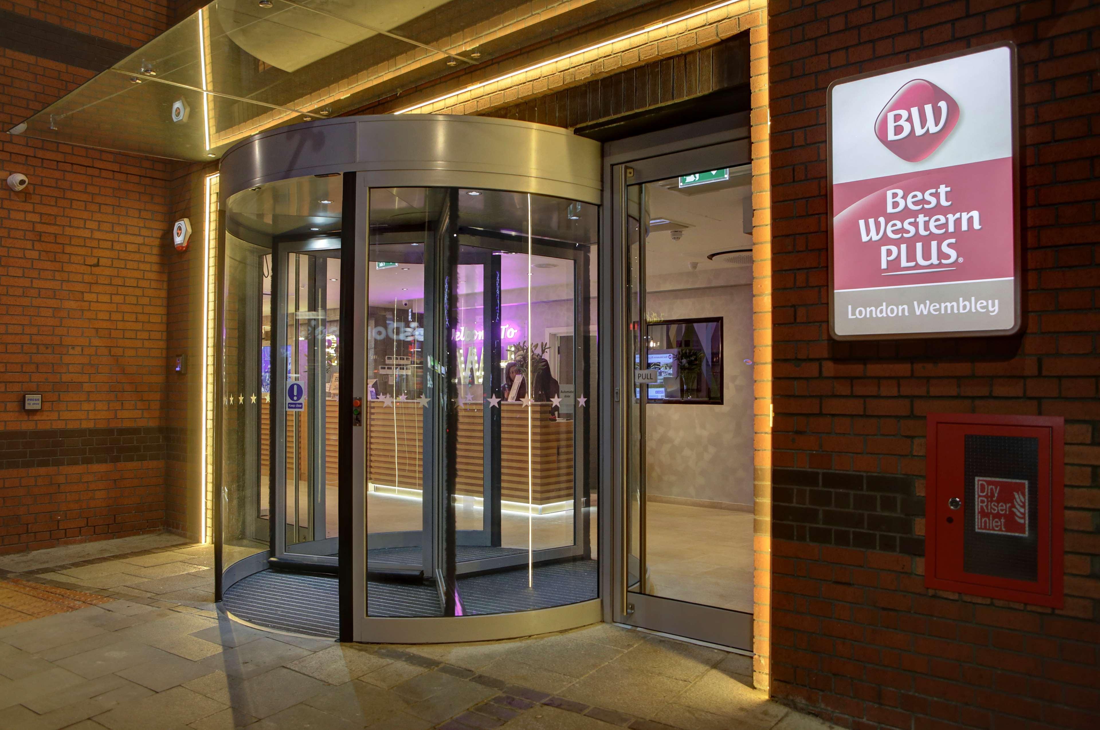 Best Western Plus London Wembley Hotel Экстерьер фото
