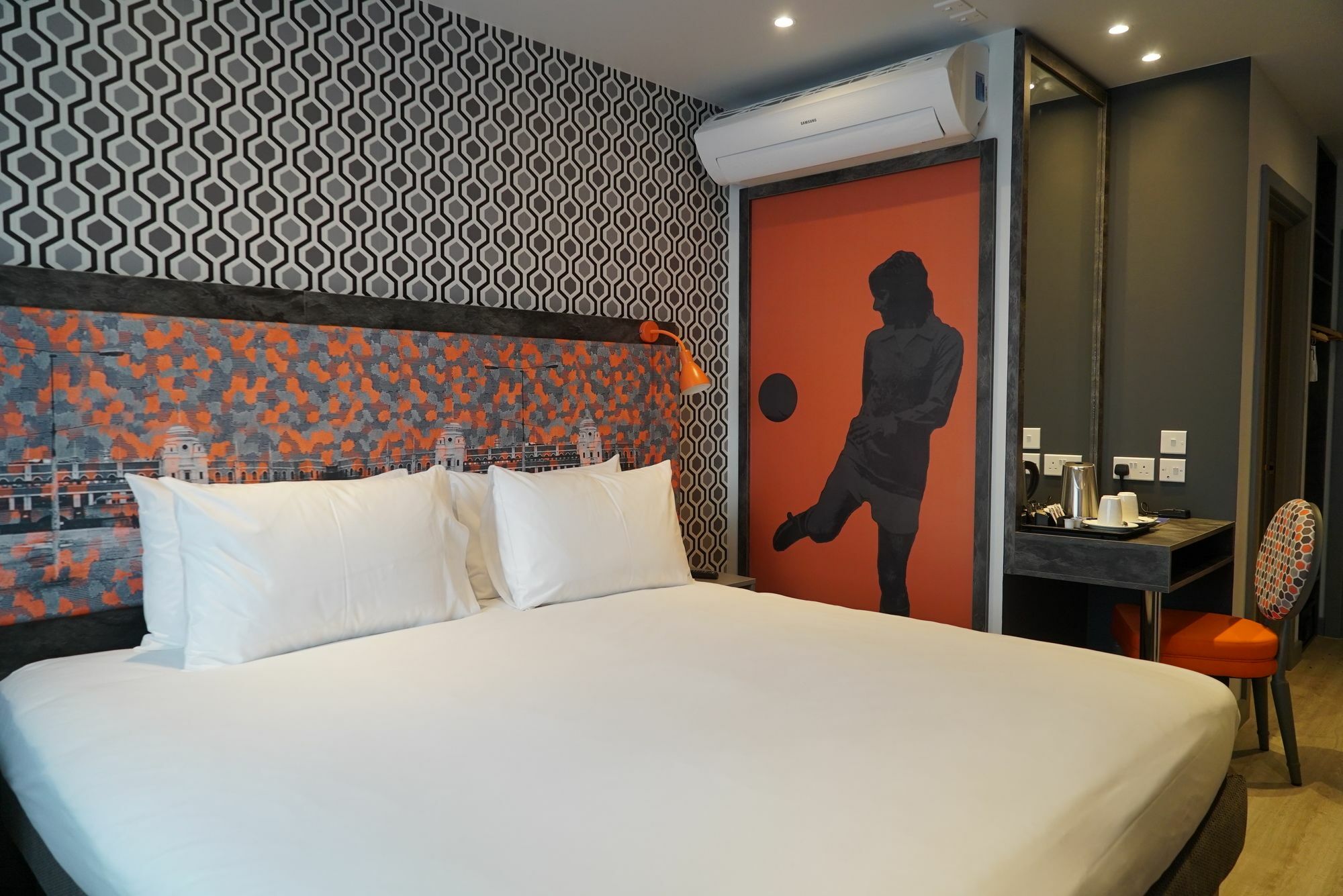 Best Western Plus London Wembley Hotel Экстерьер фото